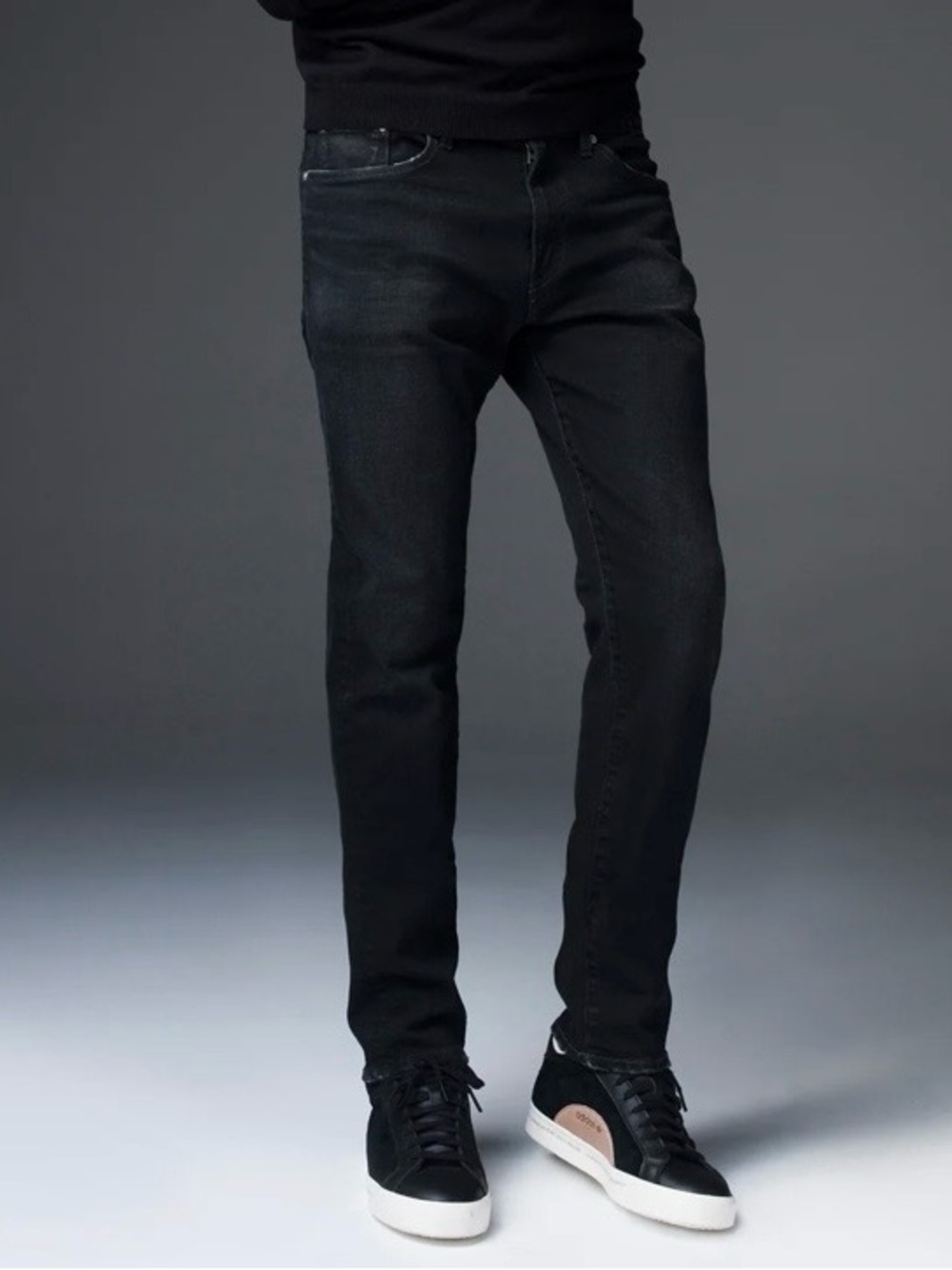 New. S. M. N Studio. “The Finn” Tapered Slim Jeans.
